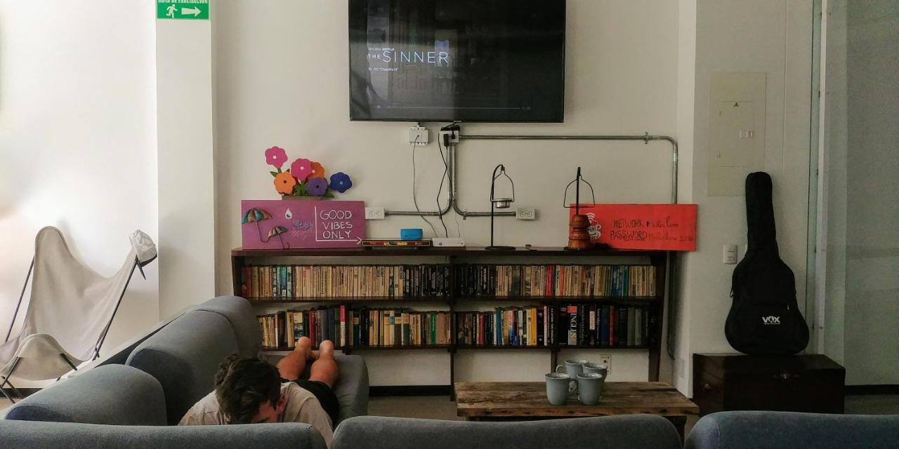 Hostal Media Luna *